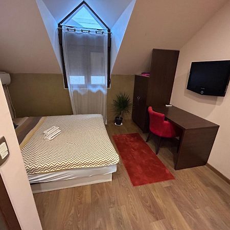 Benvenuti Apartments Cetinje Ngoại thất bức ảnh
